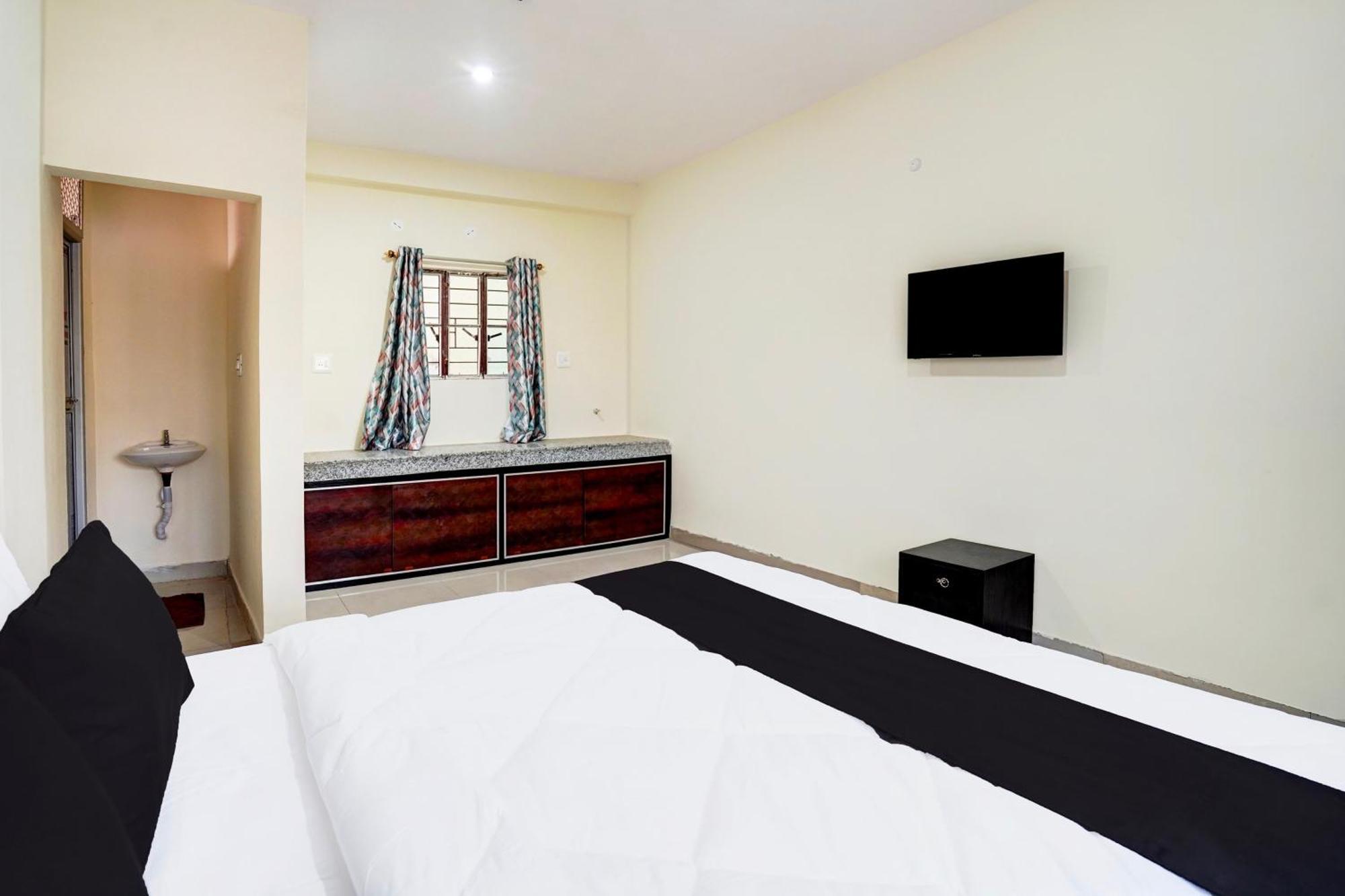 Hotel O The Crown Inn Danapur المظهر الخارجي الصورة