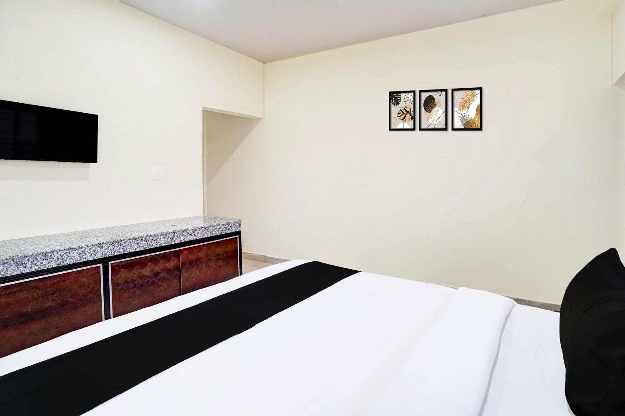 Hotel O The Crown Inn Danapur المظهر الخارجي الصورة