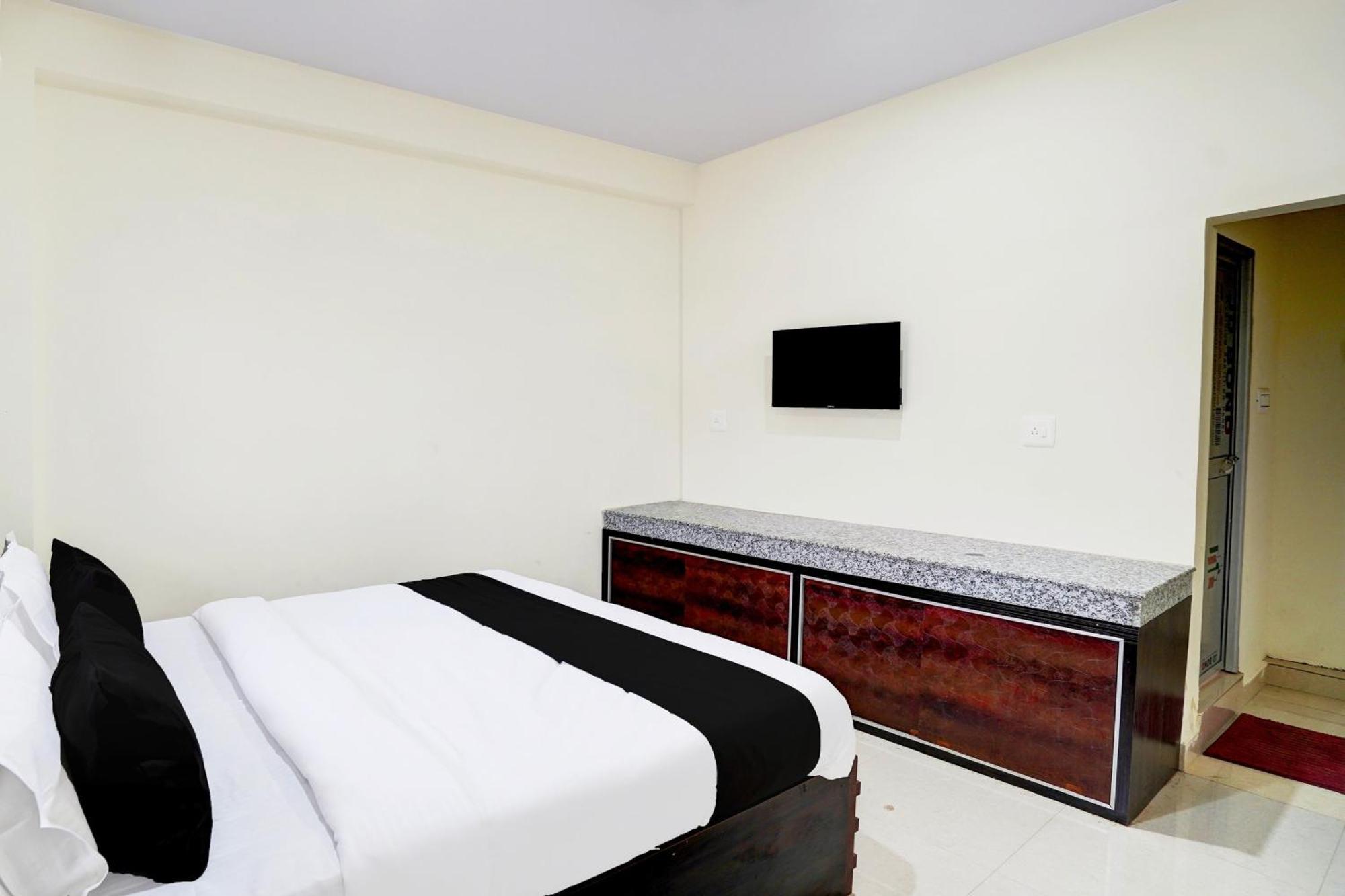 Hotel O The Crown Inn Danapur المظهر الخارجي الصورة